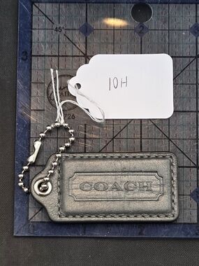 Coach Leather Logo Hang Tag - Metallic Gray